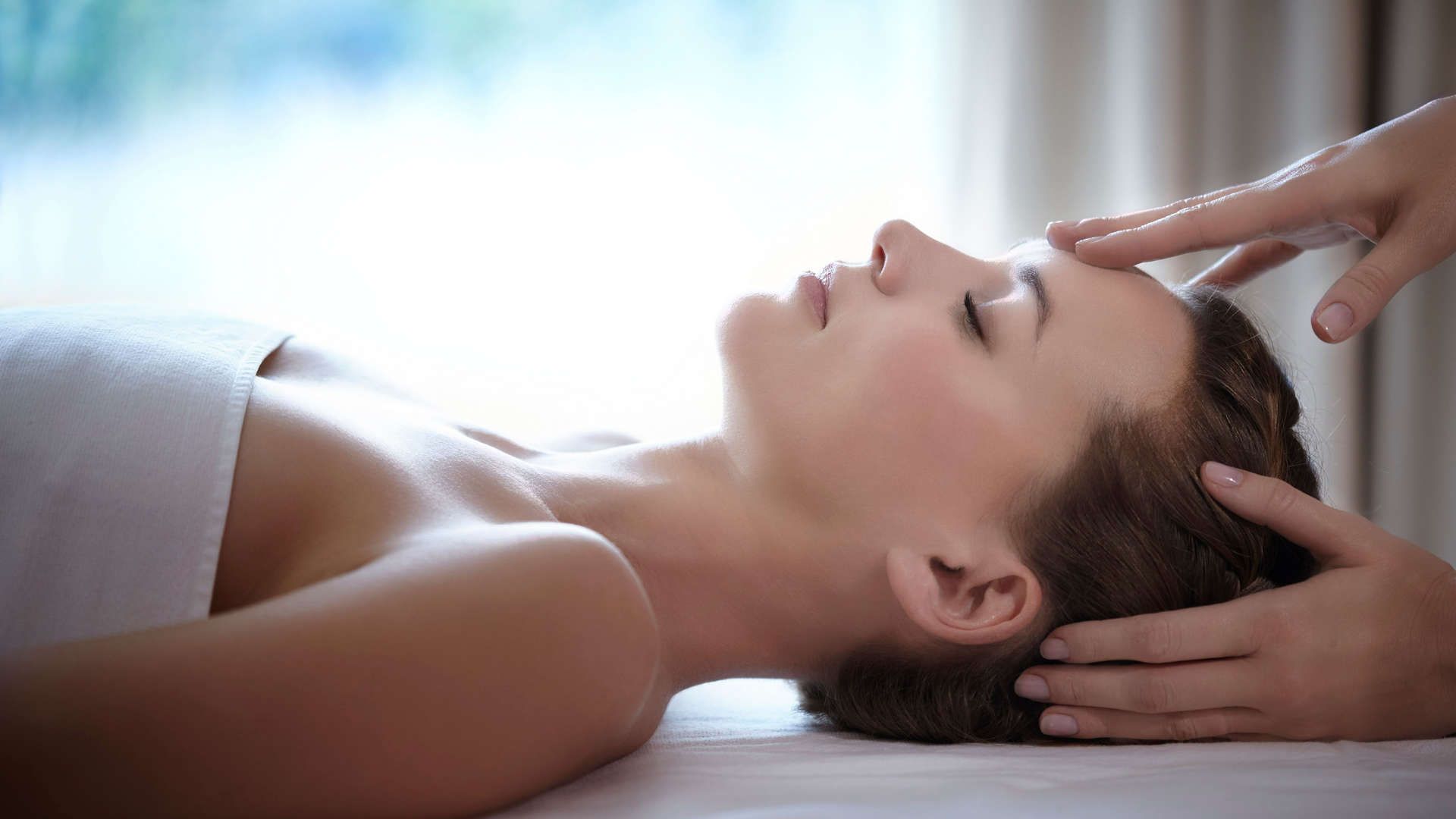 Woman Getting Head Massage - Spa Banyuls - Les Elmes