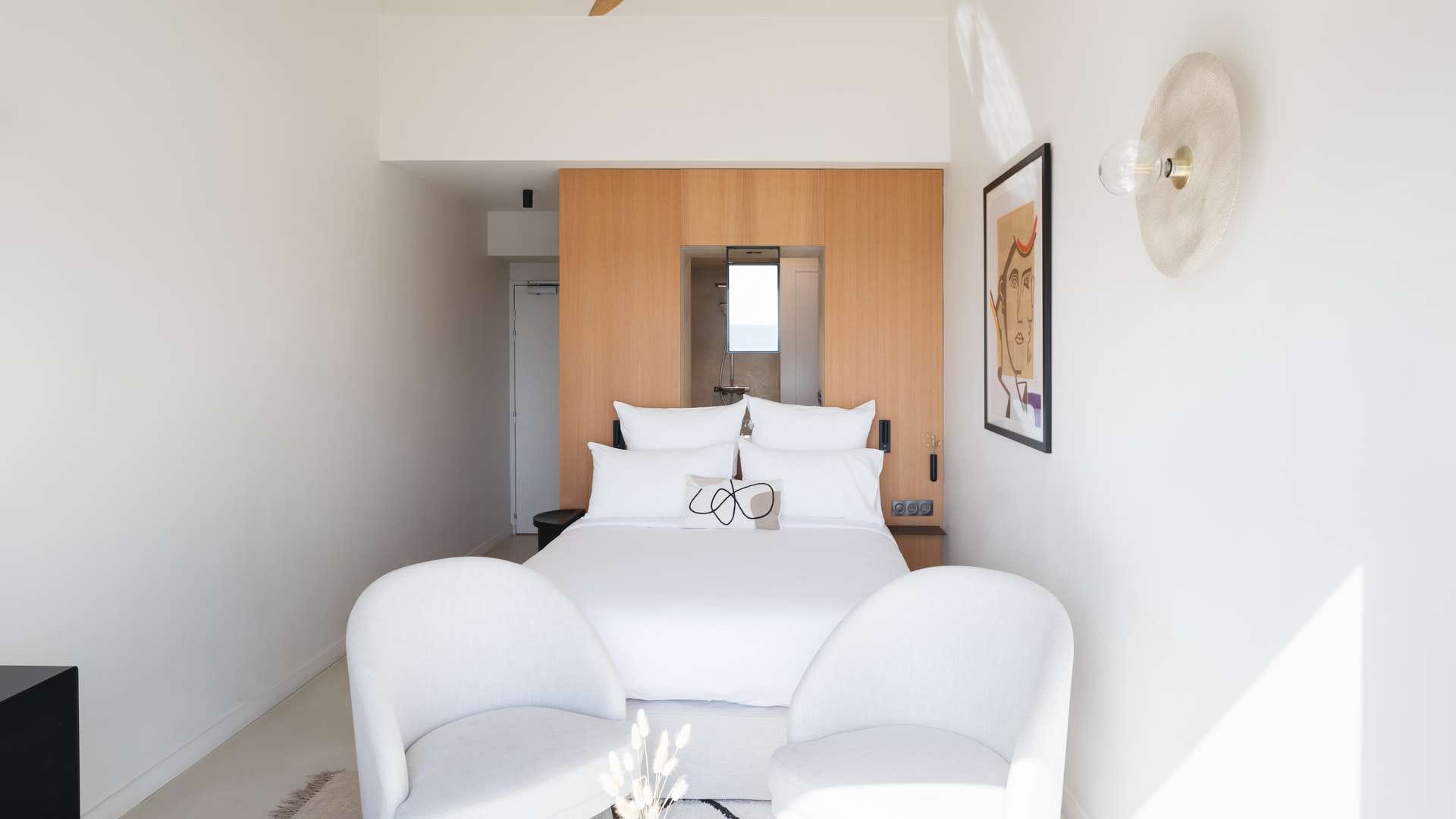 lit vue de face - hotel 4 etoiles banyuls sur mer - les elmes